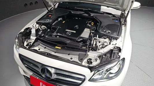 Mercedes-Benz E-Class W213 E200 2016 6