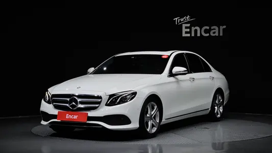 Mercedes-Benz E-Class W213 E200 2016