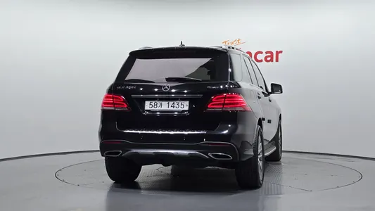 Mercedes-Benz GLE-Class W166 GLE350 d 4MATIC 2017 4