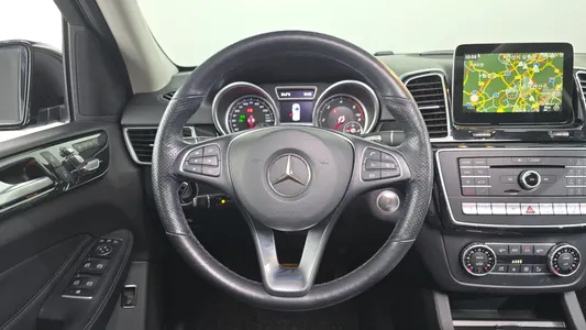Mercedes-Benz GLE-Class W166 GLE350 d 4MATIC 2017 14