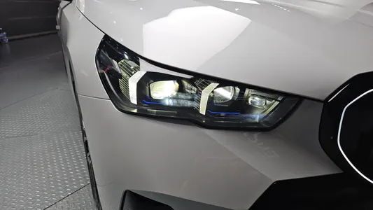 BMW 5 Series (G60) 520i 2025 22
