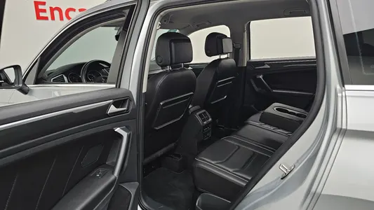 Volkswagen 2 2.0 TDI 2019 11