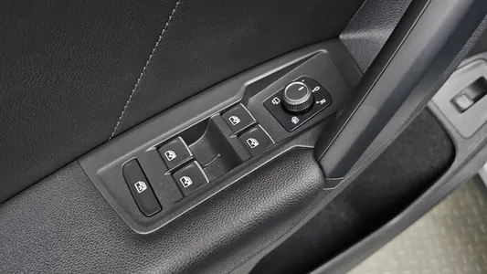 Volkswagen 2 2.0 TDI 2019 31