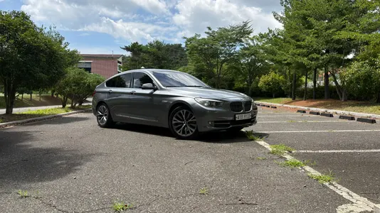 BMW 5 Series GT (F07) GT 30d xDrive 2012
