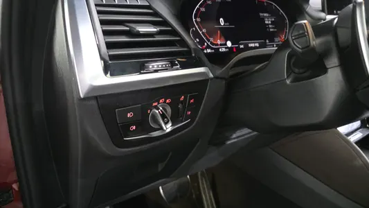 BMW X4 (G02) xDrive20i M X 2020 27