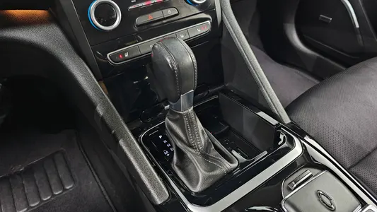 Renault Korea SM6 2.0 GDe RE 2016 9