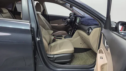 Hyundai Kona 1.6 2WD 2018 11
