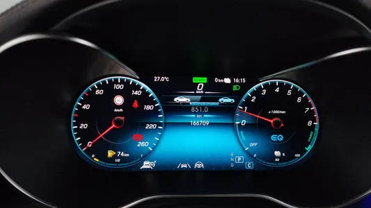 Mercedes-Benz GLC-Class X253 GLC300e 4MATIC 2021 8