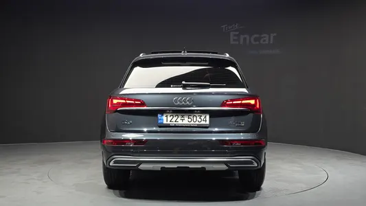 Audi Q5 (FY) 45 TFSI 2022 4