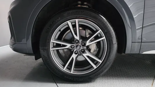 Audi Q5 (FY) 45 TFSI 2022 5