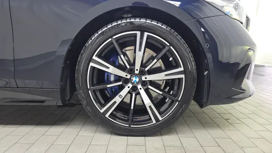 BMW 5 Series (G60) 530i xDrive M 2025 21