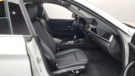 BMW 3 Series GT (F34) GT 320d xDrive 2020 26