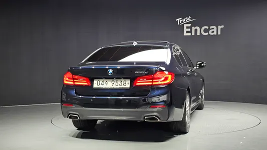 BMW 5 Series (G30) 520d M 2018 4