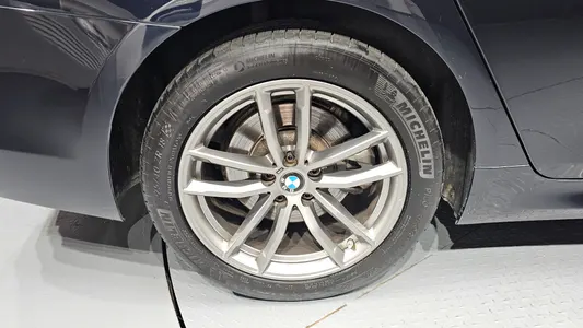 BMW 5 Series (G30) 520d M 2018 5