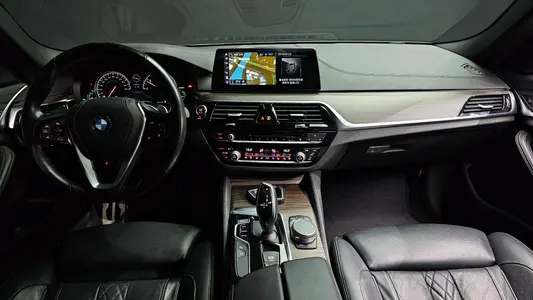 BMW 5 Series (G30) 520d M 2018 7
