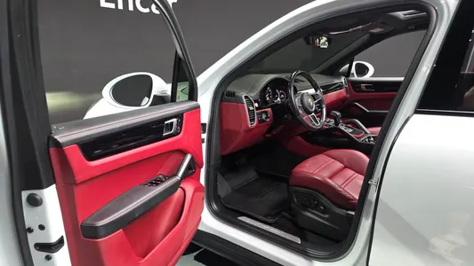 Porsche (PO536) 3.0 E- 2022 10