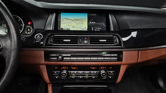 BMW 5 Series (F10) 520d M 2016 13