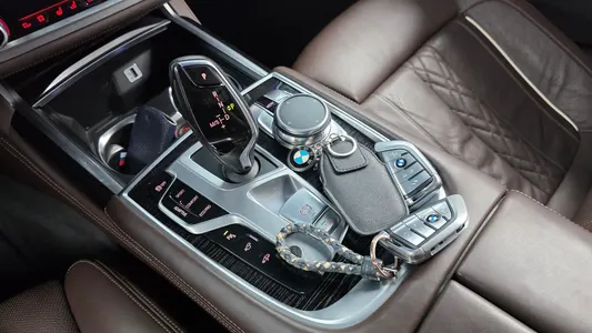 BMW 7 Series (G11) 740Li xDrive M 2017 9