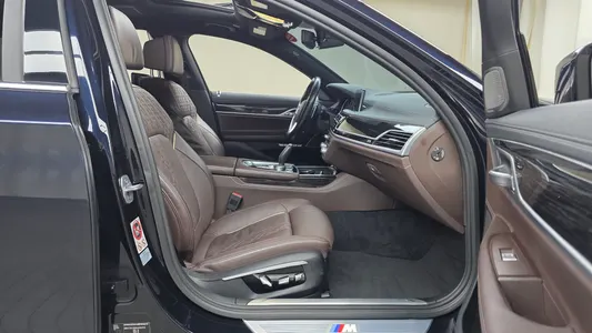 BMW 7 Series (G11) 740Li xDrive M 2017 11