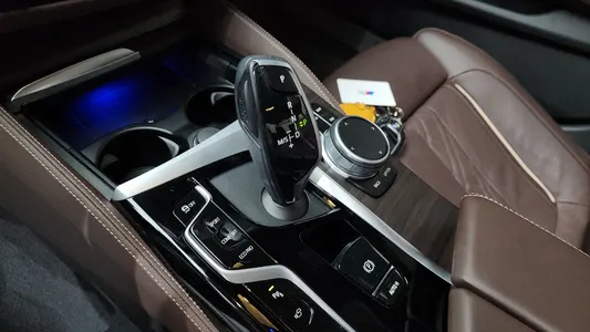 BMW 5 Series (G30) 530i M 2021 8