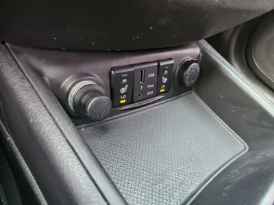 Hyundai CM 2WD(2.0 e-VGT) MLX 2011 16