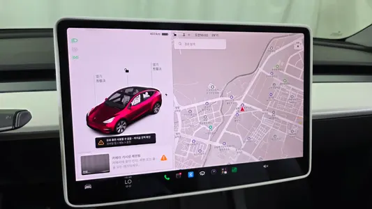 Tesla Y AWD 2021 13