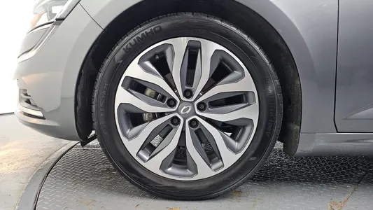 Renault Korea SM6 2.0 LPe LE () 2017 5