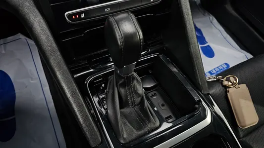 Renault Korea SM6 2.0 LPe LE () 2017 9