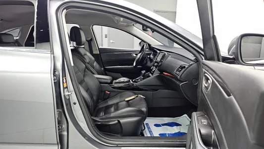 Renault Korea SM6 2.0 LPe LE () 2017 12