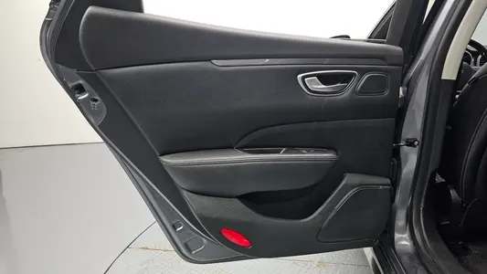 Renault Korea SM6 2.0 LPe LE () 2017 25