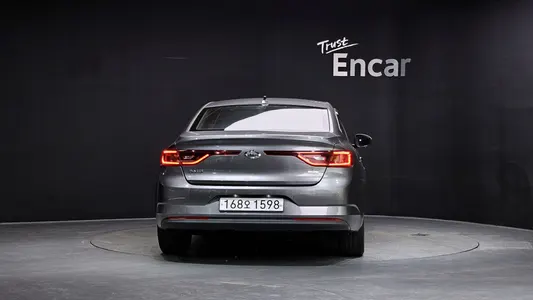 Renault Korea SM6 2.0 LPe LE () 2017 4