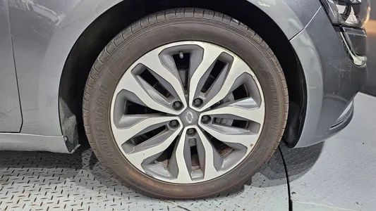 Renault Korea SM6 2.0 LPe LE () 2017 5