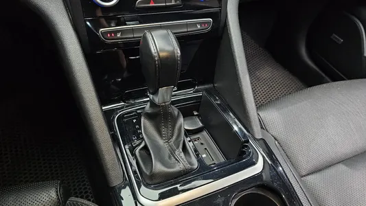 Renault Korea SM6 2.0 LPe LE () 2017 9