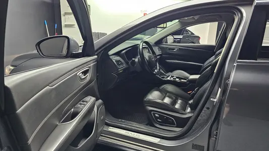Renault Korea SM6 2.0 LPe LE () 2017 10