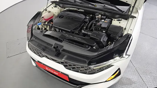 Kia K5 3 2.0 LPI() 2022 6