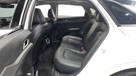 Kia K5 3 2.0 LPI() 2022 12