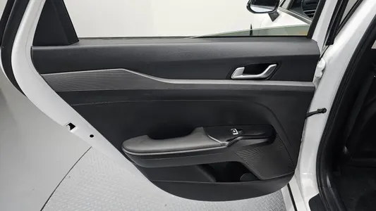 Kia K5 3 2.0 LPI() 2022 25