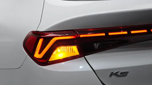 Kia K5 3 2.0 LPI() 2022 23