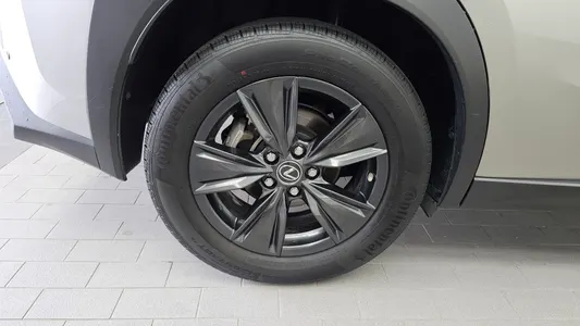 Lexus UX250h 2.0 2WD 2022 5