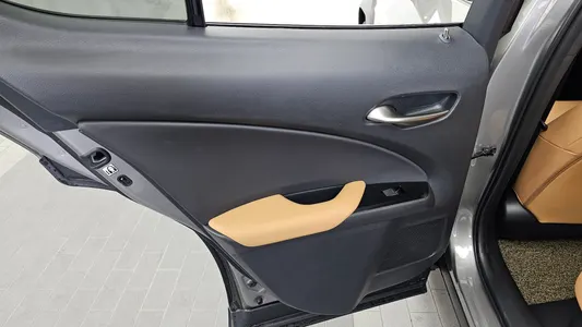 Lexus UX250h 2.0 2WD 2022 26