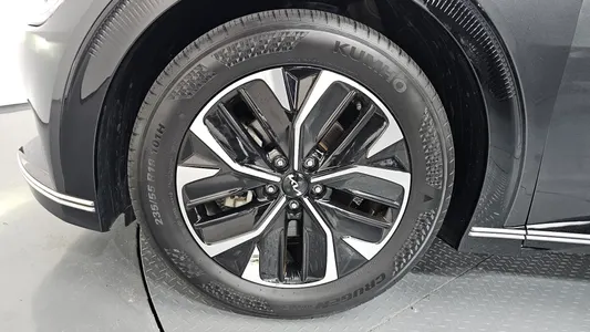 Kia EV6 2023 5