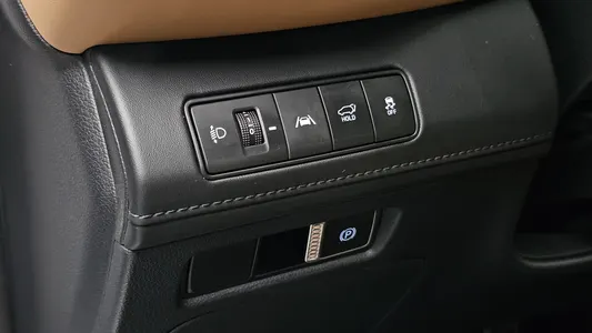 Hyundai 싼타페 HEV 1.6 4WD 2023 17