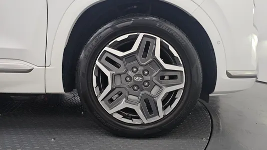 Hyundai 싼타페 HEV 1.6 4WD 2023 21