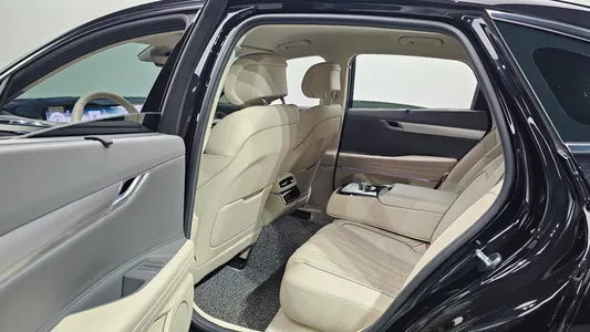 Genesis G80 (RG3) 2.5 AWD 2025 11