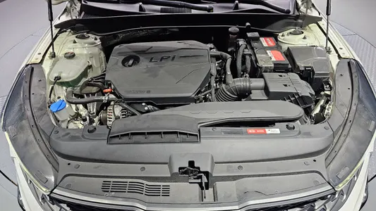Kia K5 3 2.0 LPI() 2020 6