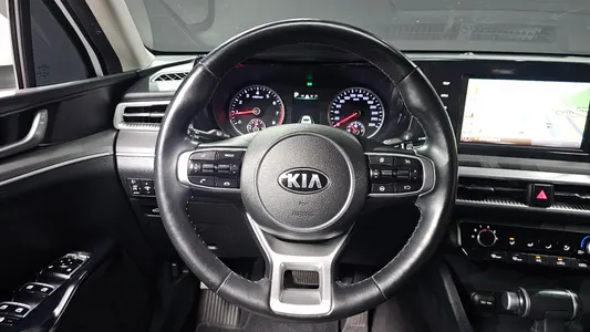 Kia K5 3 2.0 LPI() 2020 12