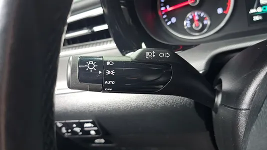Kia K5 3 2.0 LPI() 2020 14