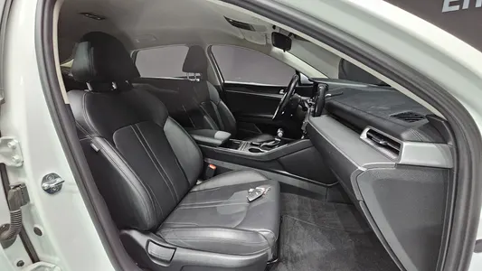 Kia K5 3 2.0 LPI() 2020 10