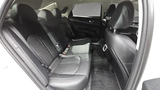 Kia K5 3 2.0 LPI() 2020 18