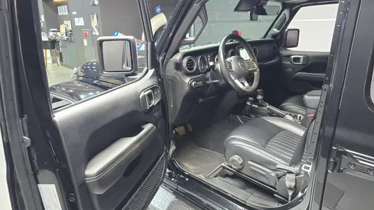 Jeep (JL) 2.0 4 2019 10